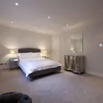 Rent 1 bedroom apartment of 76 m² in London