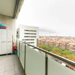 Rent 3 bedroom apartment in barcelona