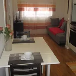 Rent 1 bedroom apartment in Porto