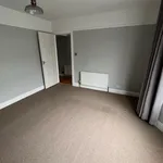 Rent 3 bedroom flat in South East England