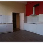 Appartement de 197 m² avec 5 chambre(s) en location à Saint-Loubès