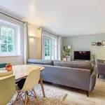 Rent 2 bedroom apartment in Guildford