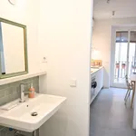 Rent 5 bedroom apartment of 68 m² in Madrid