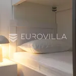 Rent 2 bedroom apartment of 47 m² in Split - Okolica