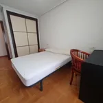 Alquilo 3 dormitorio apartamento de 104 m² en Pamplona