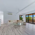 Rent 2 bedroom apartment in Airlie Beach