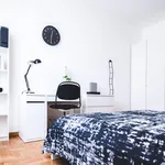 Rent 3 bedroom apartment in Milan