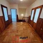 Pronajměte si 5 ložnic/e dům o rozloze 150 m² v Uničov