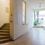 Rent 1 bedroom apartment of 21 m² in Paris