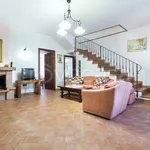 Rent 5 bedroom house of 220 m² in Spoleto