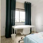 Rent 7 bedroom apartment in Granada