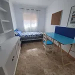 Rent a room in Alfara del Patriarca