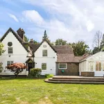 Rent 5 bedroom house in Mid Sussex