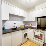 Rent 2 bedroom flat of 100 m² in Edinburgh