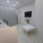 Rent 2 bedroom apartment of 60 m² in Napoli