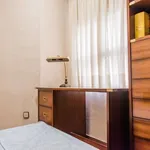 Rent a room of 120 m² in valencia