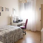 Rent 3 bedroom apartment in Seville