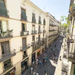 Rent a room of 170 m² in barcelona