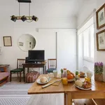 Rent 1 bedroom apartment of 50 m² in lisbon