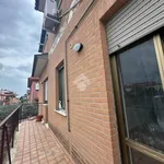 Affitto 3 camera appartamento di 90 m² in Roma