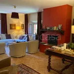 Rent 5 bedroom apartment of 200 m² in Tavernerio