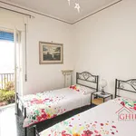 Rent 3 bedroom apartment of 120 m² in Genoa