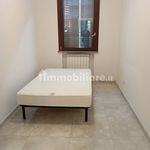 Affitto 2 camera appartamento di 57 m² in Reggio nell'Emilia