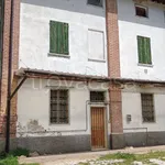 Rent 3 bedroom house of 200 m² in Quinzano d'Oglio