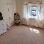 Rent 4 bedroom house in Woking 