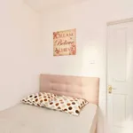 Rent a room of 88 m² in london