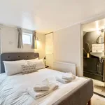 Rent 1 bedroom apartment of 398 m² in Oxford