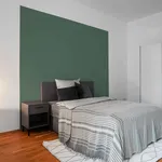 Rent a room of 110 m² in Frankfurt am Main