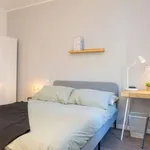 Rent 3 bedroom apartment in milan