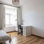 Rent a room in lisbon