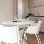 Rent 1 bedroom apartment of 50 m² in Valencia