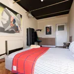 Rent a room of 140 m² in lisbon