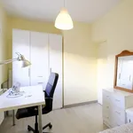 Rent 4 bedroom apartment in Madrid