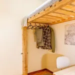 Rent a room in porto