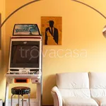 Rent 2 bedroom apartment of 45 m² in Milano