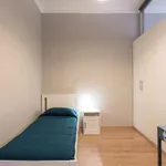 Rent 2 bedroom apartment of 70 m² in milan