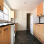 Rent 3 bedroom flat in Heaton