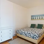 Rent 3 bedroom apartment in Lisbon