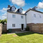 Rent 4 bedroom house in South East England