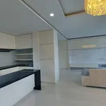 Rent 3 bedroom apartment of 274 m² in Bang Lamung