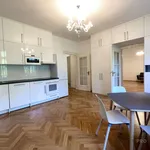 Pronajměte si 2 ložnic/e byt o rozloze 86 m² v Capital City of Prague