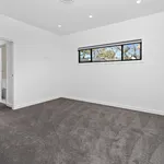 Rent 4 bedroom house in Unanderra