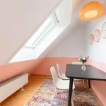 Rent 1 bedroom apartment of 12 m² in Stuttgart