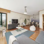 Rent 2 bedroom apartment of 120 m² in Funchal