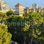 Rent 5 bedroom apartment of 220 m² in Bari