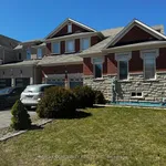 Rent 4 bedroom apartment in Richmond Hill (Oak Ridges)